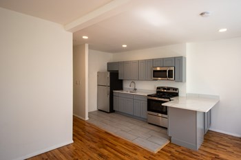 357 Lincoln Ave 1-3 Beds Apartment for Rent - Photo Gallery 3