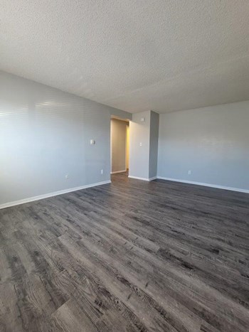 Living Rm2 - Photo Gallery 3
