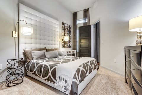 Caroline Post Oak Bedroom | Houston, TX Apartments | Apartments near the Galleria