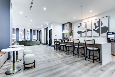Caroline Post Oak Clubhouse | Houston, TX Apartments | Apartments near the Galleria