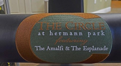 a sign for the circle at hermann park