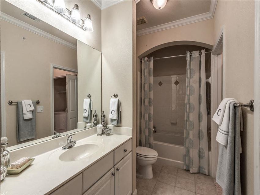 The Circle At Hermann Park Apartments, 3 Hermann Museum Cir Dr, Houston