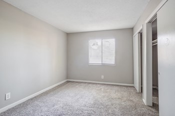 10612 Abercorn Street 1-3 Beds Apartment for Rent - Photo Gallery 2