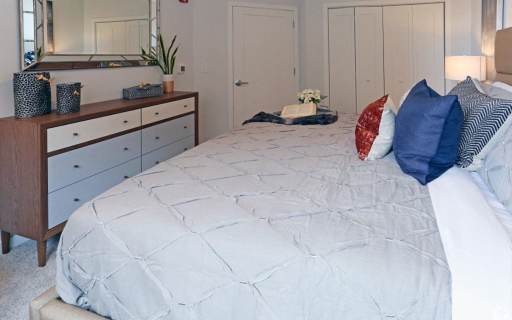 luxury studio, one, two bedroom rental apartments at cityline east building jersey city, nj