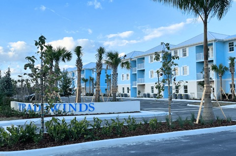 luxury rental community in hobe sound florida fl martin county florida tradewinds at hobe sound one and two bedroom apartments and three bedroom townhomes near the hobe sound beach jupiter beach