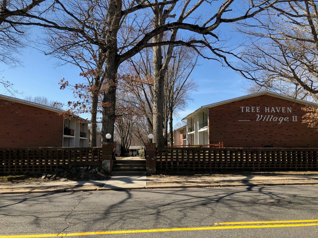 apartments for rent one and two bedroom at tree haven apartments in aberdeen matawan nj best apartments monmouth county nj