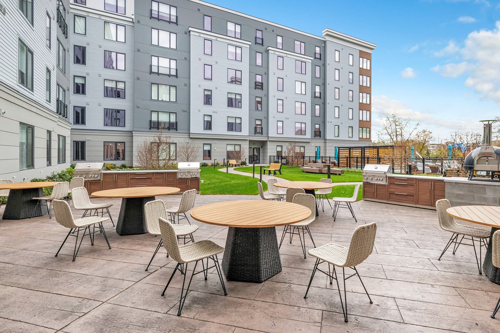 Canfield Park At Fairfield Metro