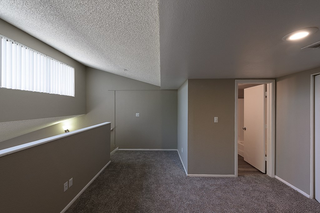 Peoria Apartments- The Flats at Peoria- living room