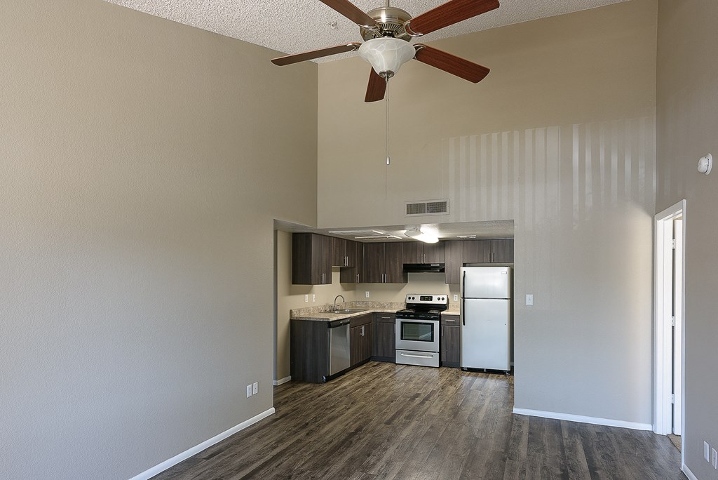Peoria Apartments- The Flats at Peoria- living room
