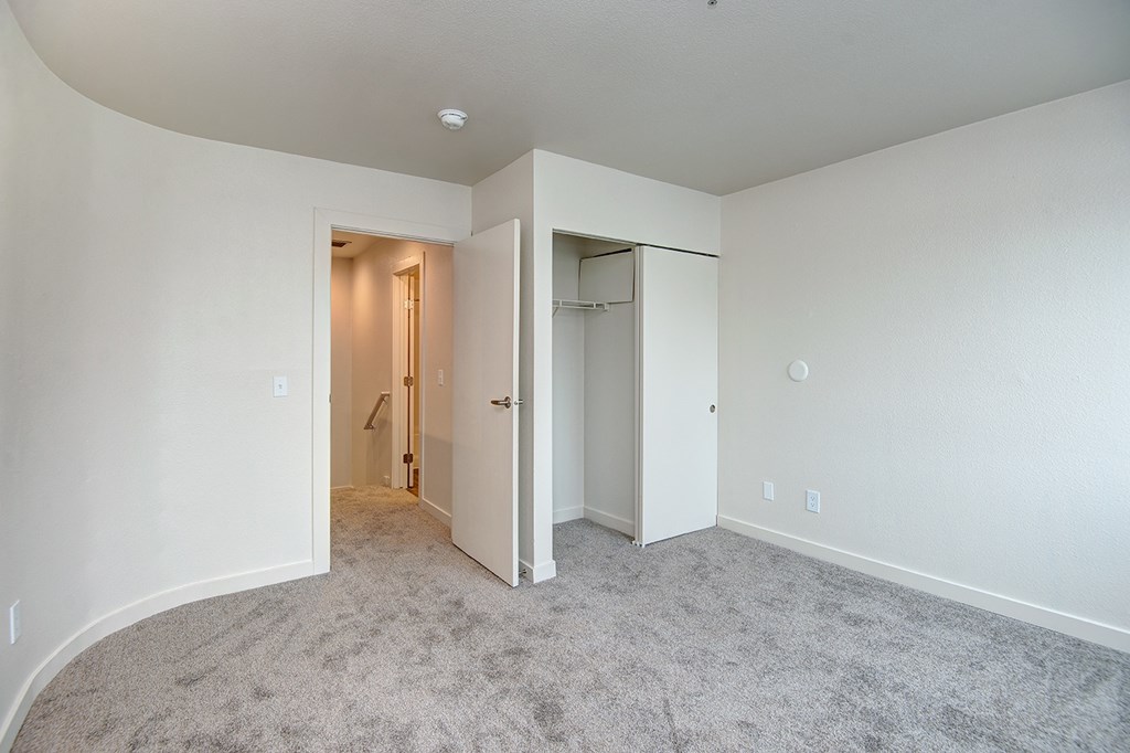 Kent Apartments- Astral Apartments- bedroom