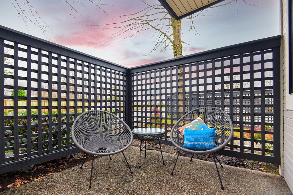 Kent Apartments- Astral Apartments- Outdoor deck