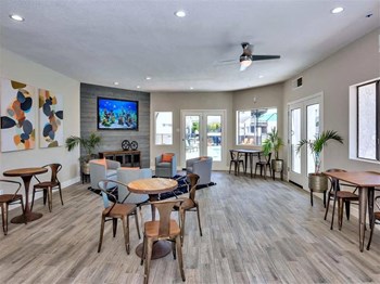 Resident Clubhouse - Photo Gallery 6