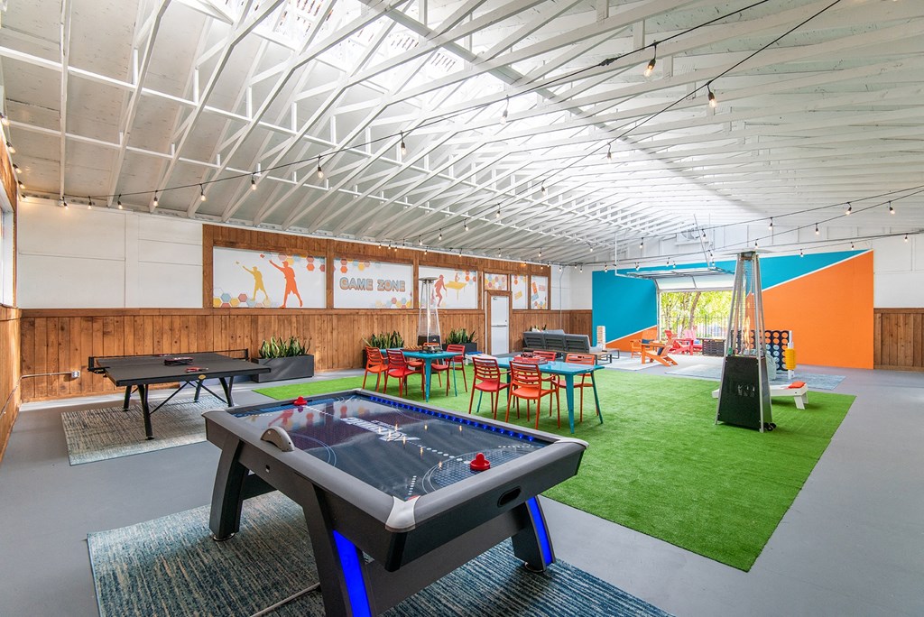 Brookstone Apartments Near Tukwila Game Room