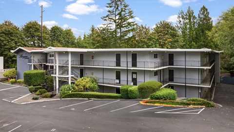 40 Newport Way 2-3 Beds Apartment for Rent