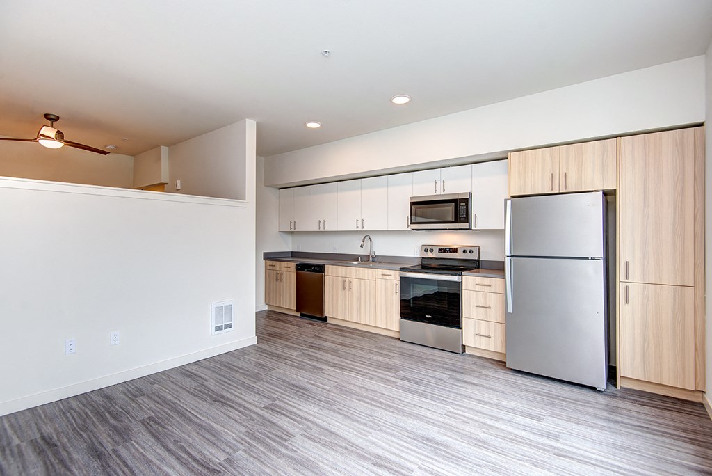 Edmonds Apartments Hazel Apartments- kitchen