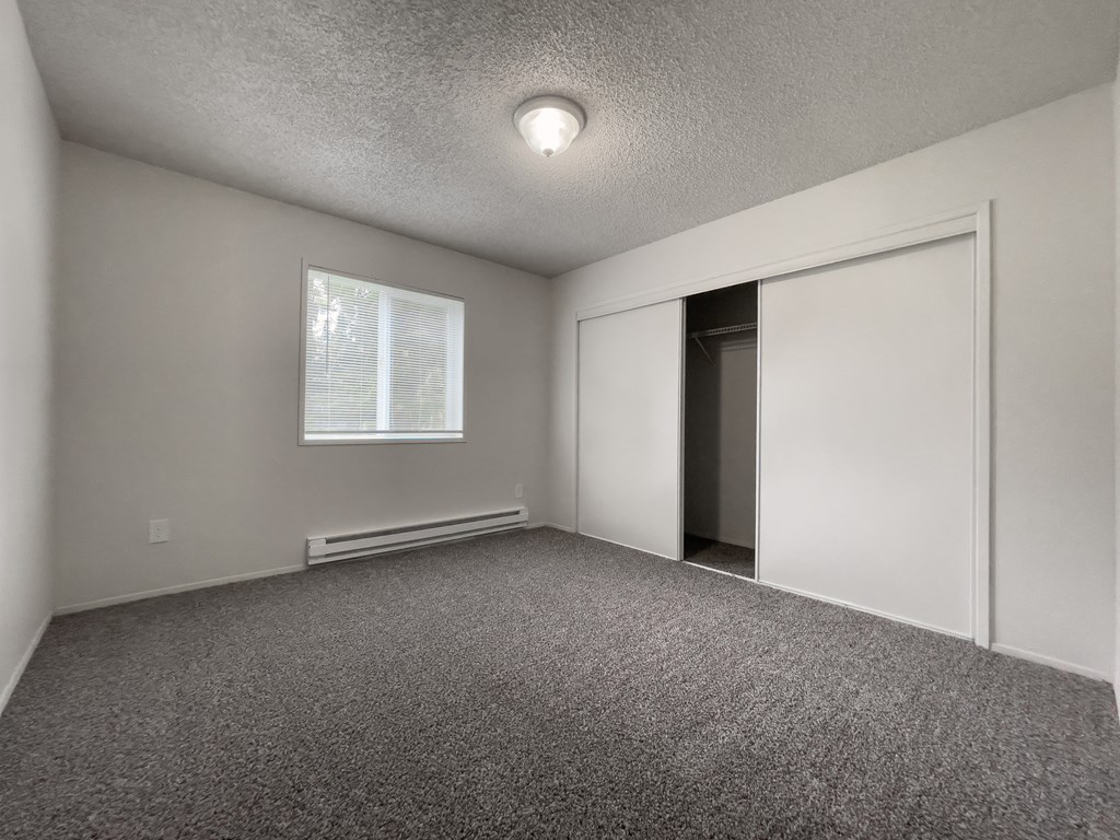 Lakewood Apartments - Arbor Pointe Apartments - Living area