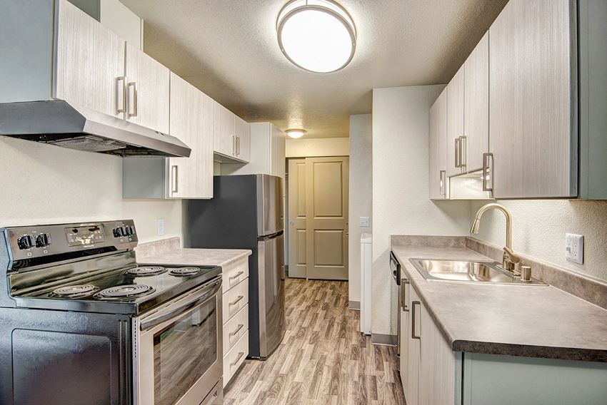 Inlet View Kitchen - Stainless Steel Appliances - Photo Gallery