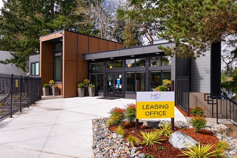 Lakewood Apartments - MOD 83 Apartments - Leasing Office 1