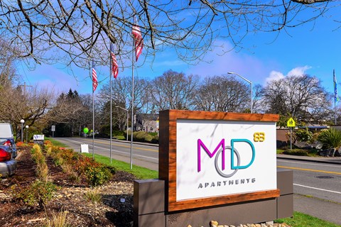 Lakewood Apartments - MOD 83 Apartments - Signage