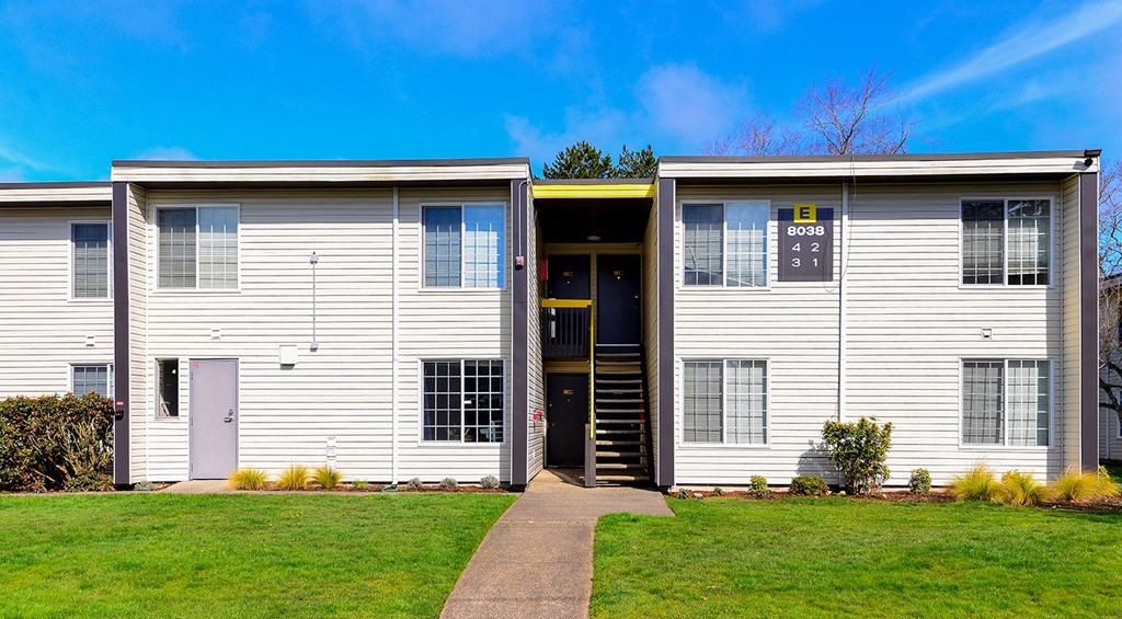 Lakewood Apartments - MOD 83 Apartments - Exterior 2