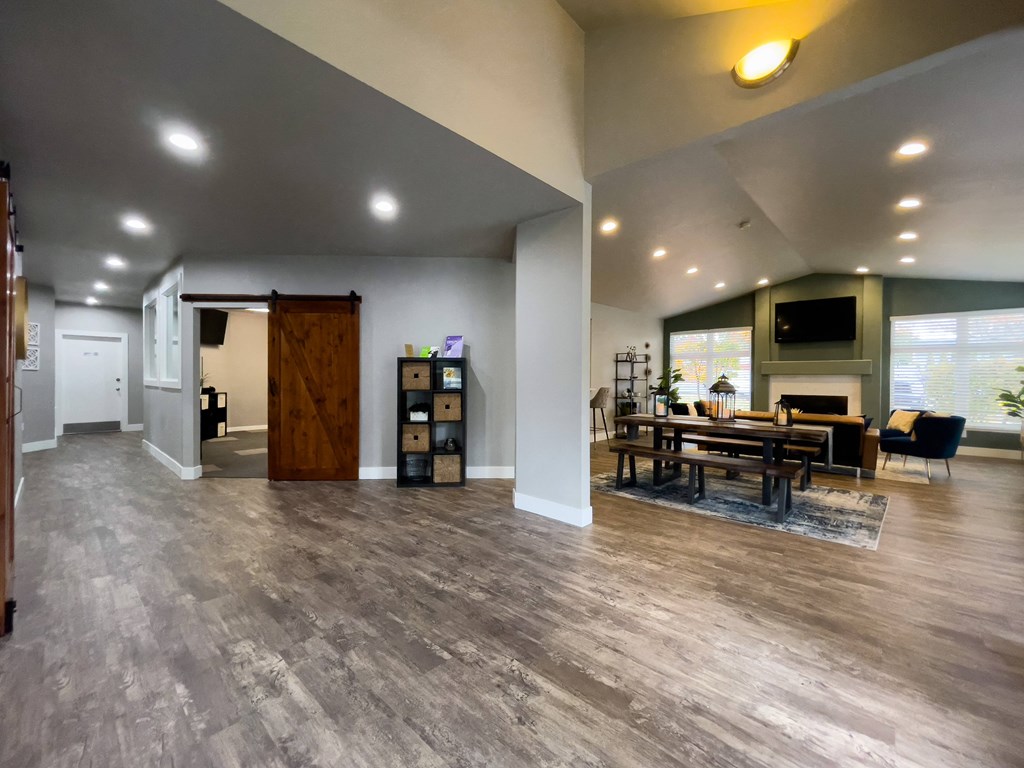 Tacoma Apartments- Heatherstone Apartments- living room