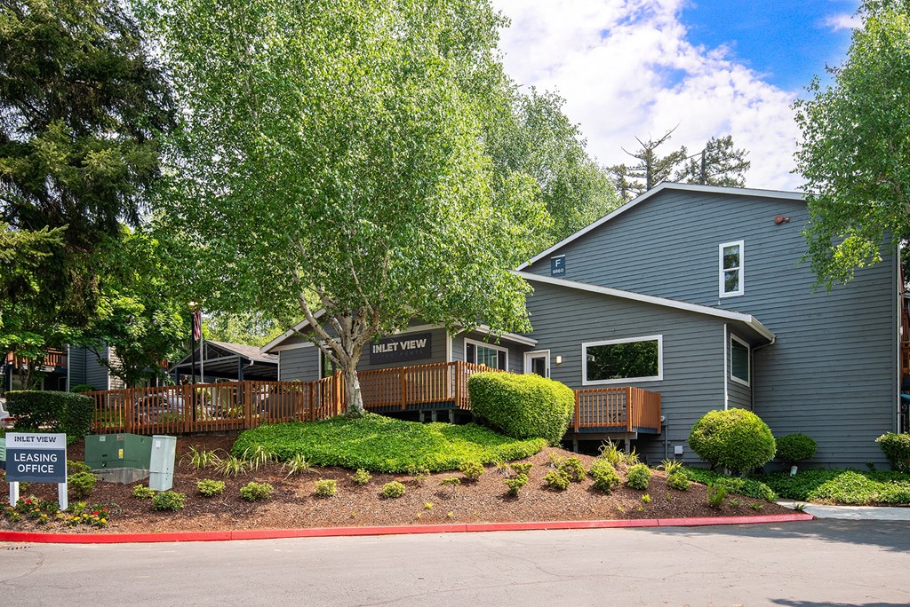 front of property, the pearl: old portland style craftsman home in the heart of