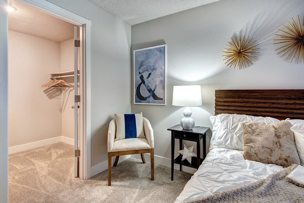 Lakewood Apartments - MOD 83 Apartments - Bedroom 2