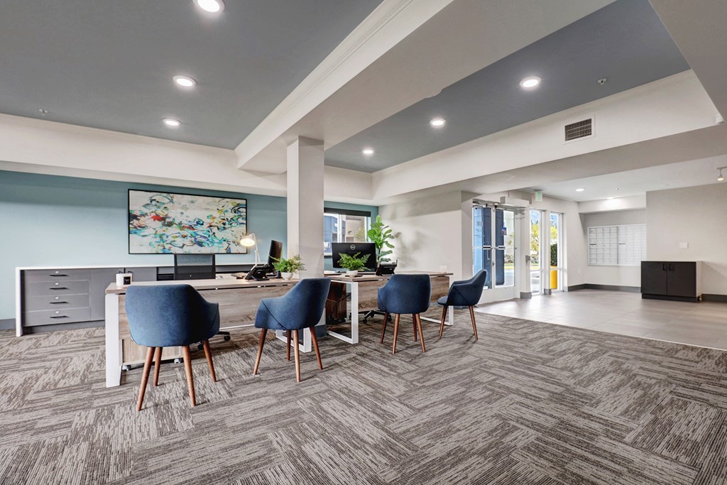 Northgate - Row on Third - Lasing Office Lobby