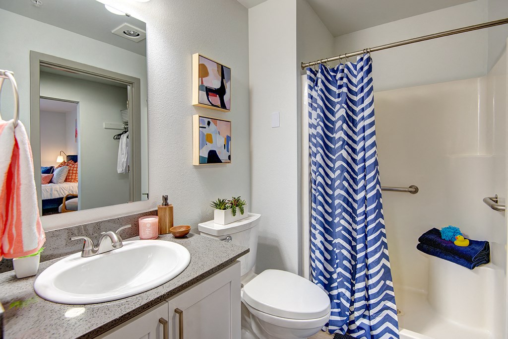 Northgate - Row on Third - Bathroom