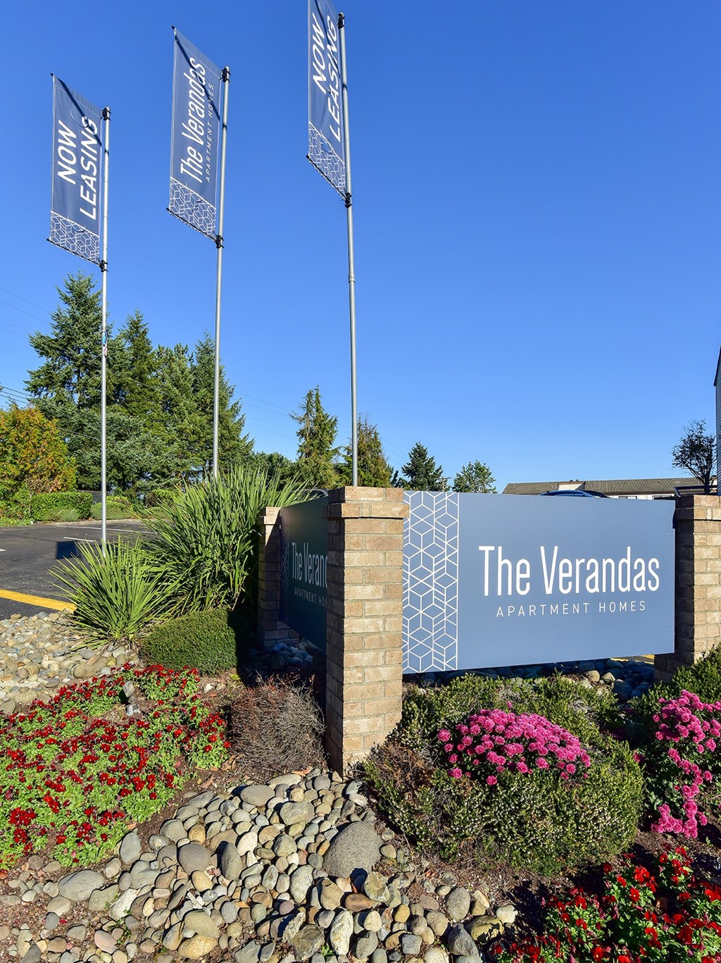 The Verandas Apartment Homes sign is displayed in front of a landscaped area.