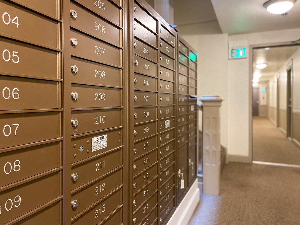 Seattle Apartments - Zindorf Apartments - mailboxes