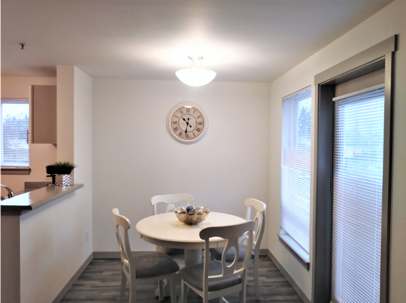 Tacoma Apartments- Heatherstone Apartments-eating area