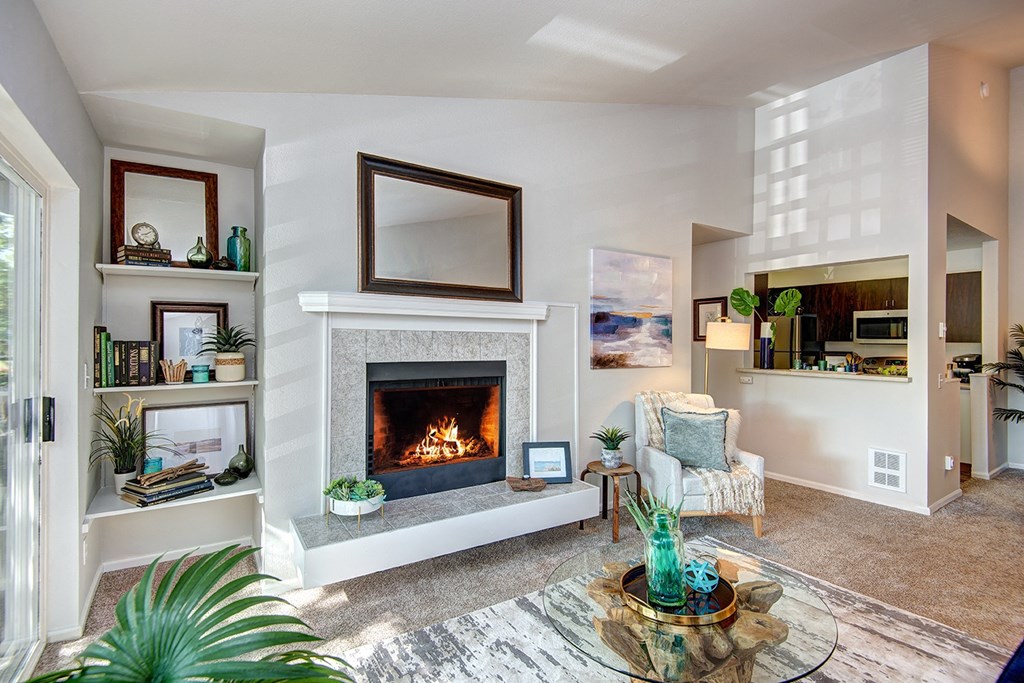 Kent Apartments- Signature Pointe Apartments- living room