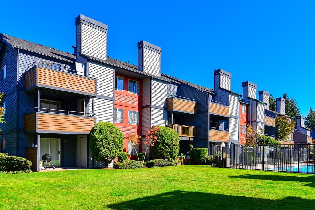 Tacoma Apartments- Sienna Park Exterior