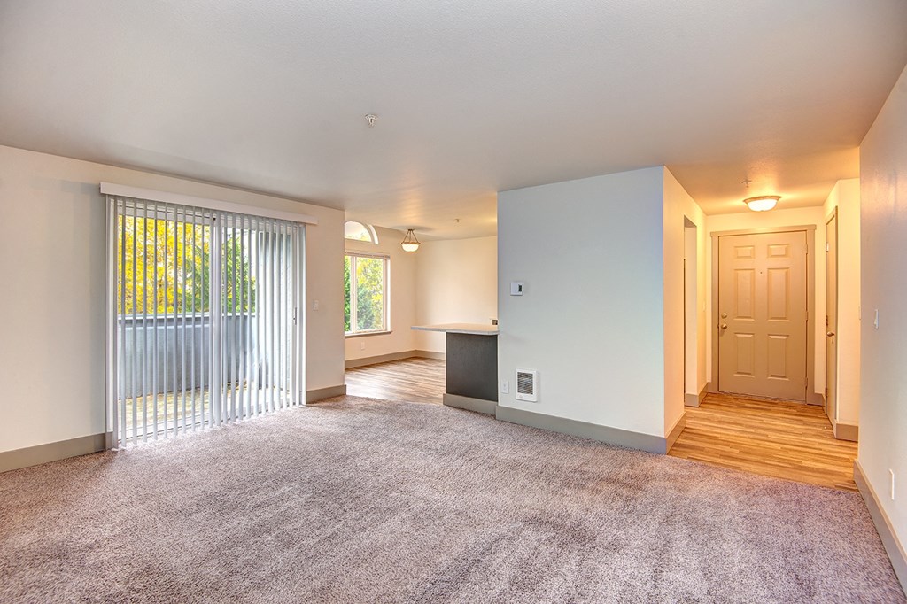 Tacoma Apartments- Sunrise Ridge Apartments-  Living Room