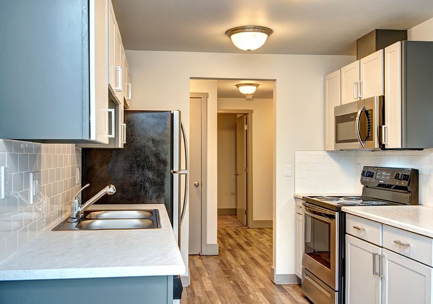 Tacoma Apartments- Sunrise Ridge Apartments- Kitchen - Photo Gallery