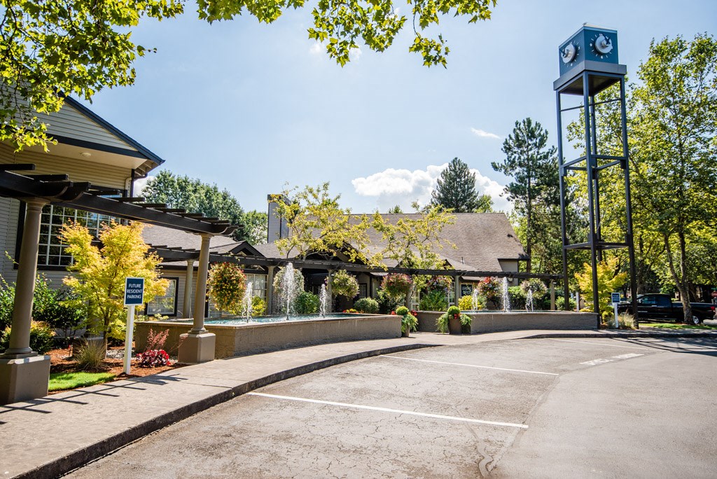 Signature Pointe Front Entrance