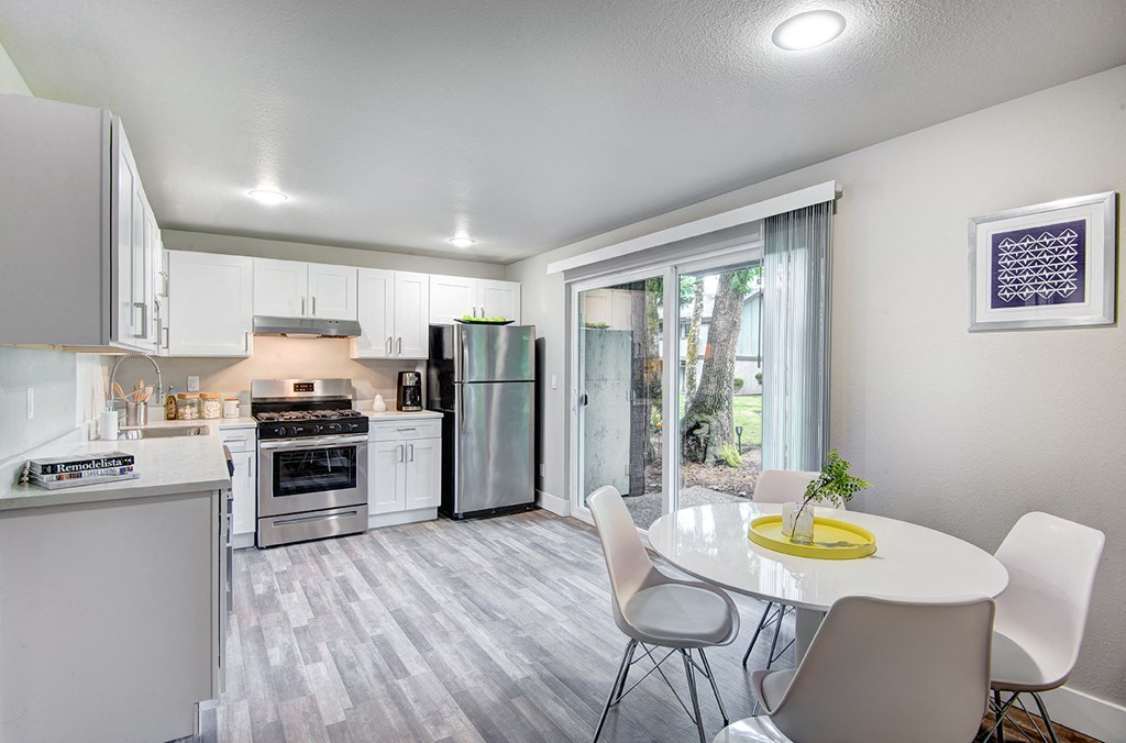Lakewood apartments-Timbre Heights- kitchen