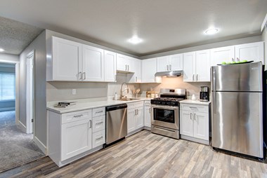 8200 Bridgeport Way SW 1-3 Beds Apartment for Rent