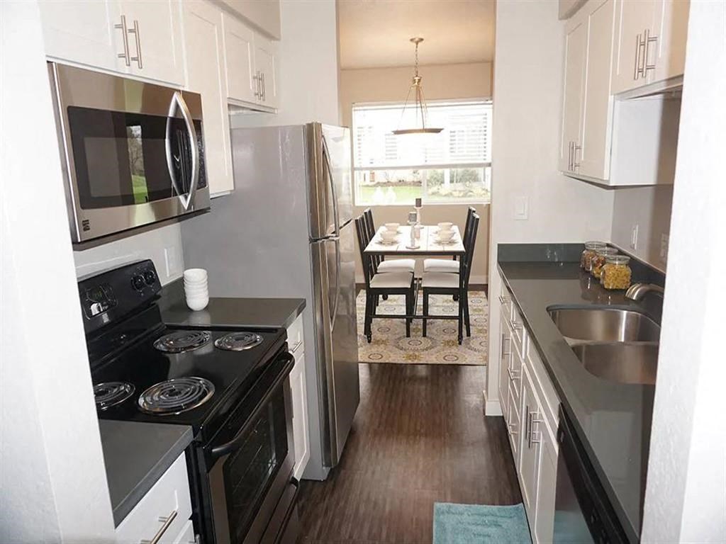 Bellevue  Apartments- Parc3 Apartments- kitchen