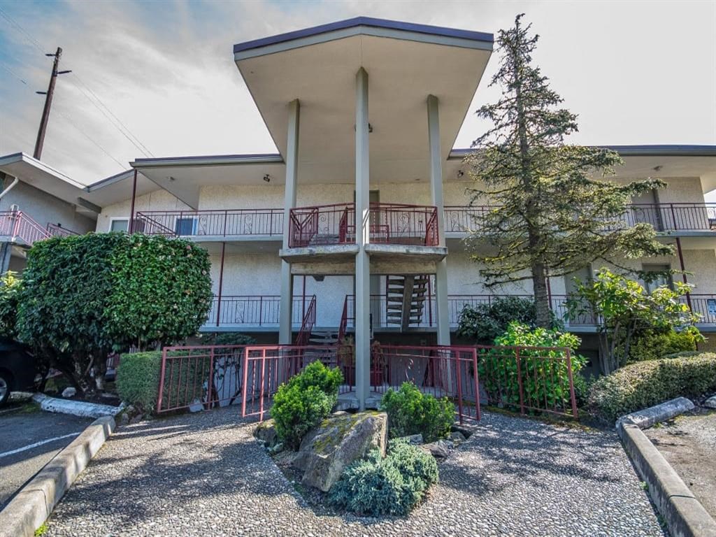 Issaquah Apartments- Bergen Apartments- Exterior