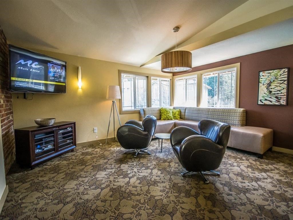 living area at Creekside Apartments, Issaquah