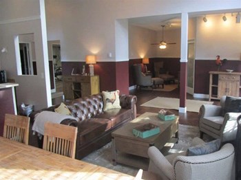 3231 S 204th Street 1-3 Beds Apartment for Rent - Photo Gallery 2