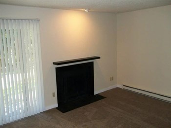 3231 S 204th Street 1-3 Beds Apartment for Rent - Photo Gallery 6