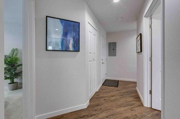 13543 Greenwood Ave N 1-2 Beds Apartment for Rent - Photo Gallery 33