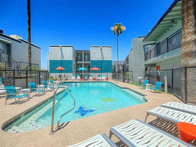 Pheonix Apartments- Icon on Central- pool