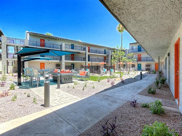 Pheonix Apartments- Icon on Central- Community Exterior