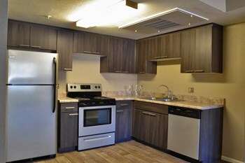 9680 W Olive Ave 1-3 Beds Apartment for Rent - Photo Gallery 3