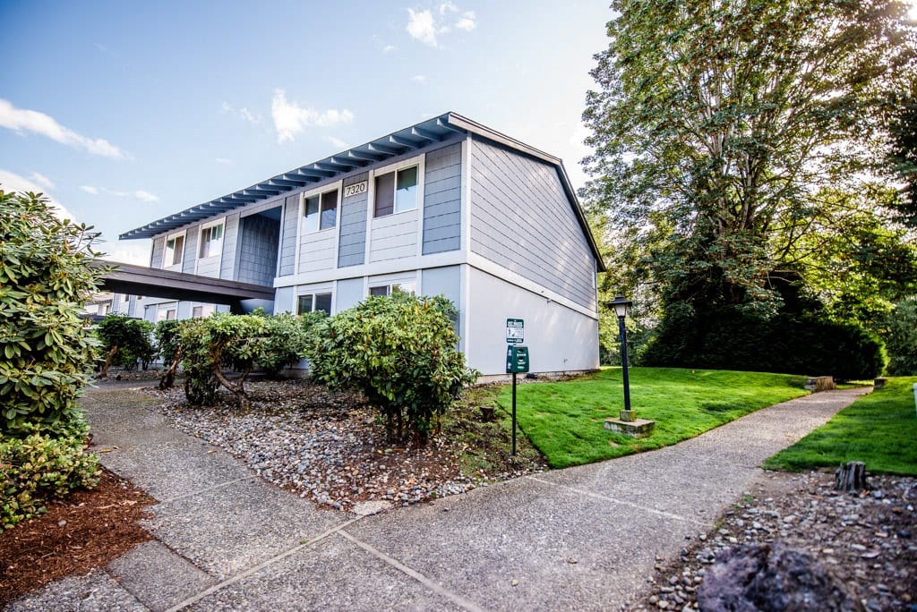 A house with a gravel driveway in front of it. at The Retreat, Sumner, 98390