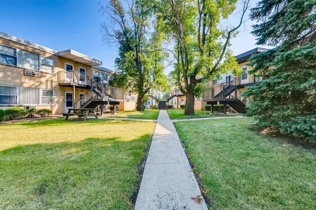 Hawthorne Apartments